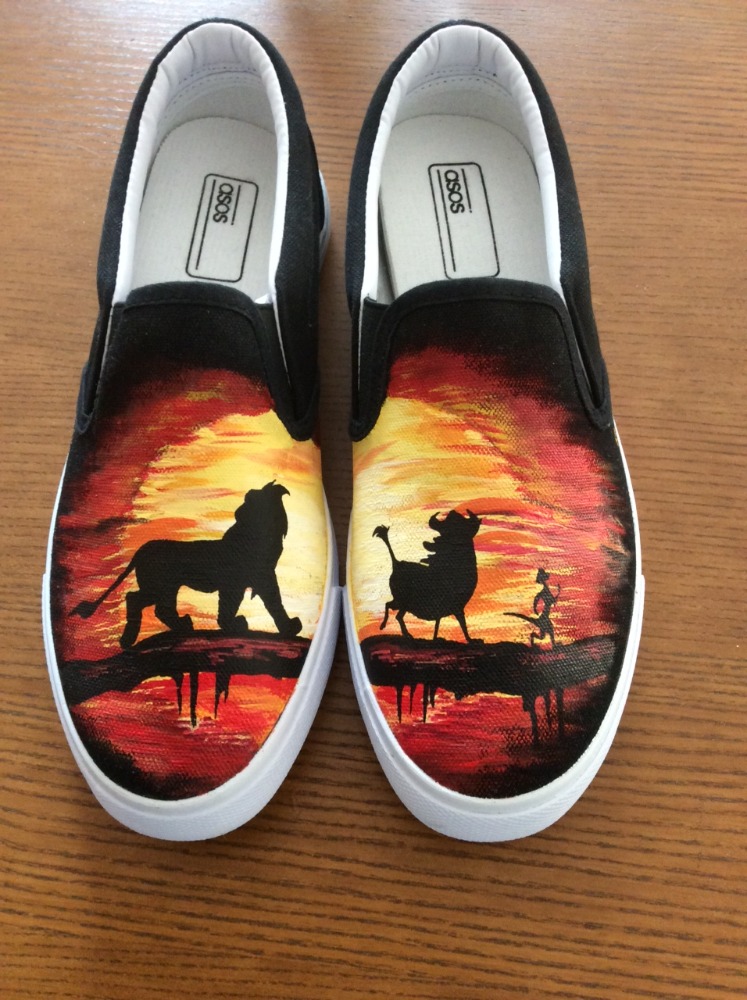 Vans custom le roi lion silhouettes soleil