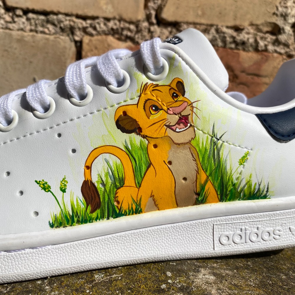 Stan smith customisé roi lion samba jeune