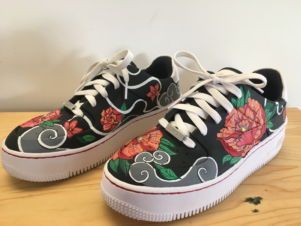 chaussures dessins fleurs